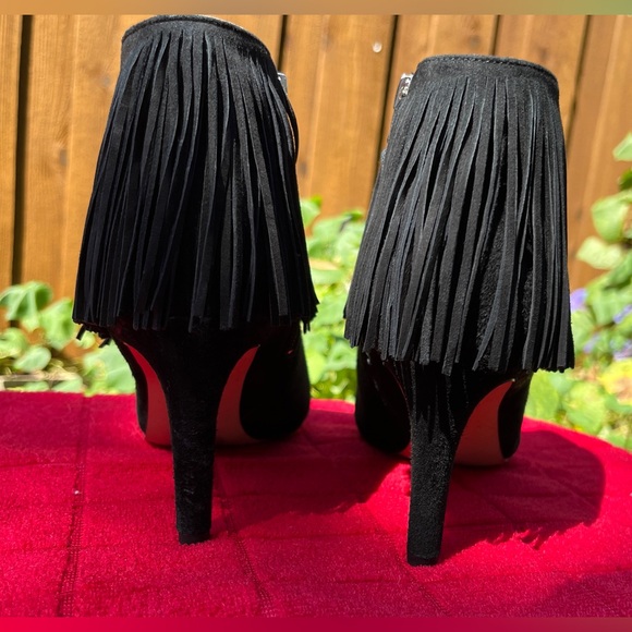 Sam Edelman Kandice Suede Fringe High Heel Booties Black Size 6 EUC - Picture 8 of 12